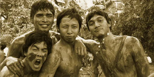 [Foto] Para Pemeran Kembali Reuni, Film 'JOMBLO' Ada Lagi?