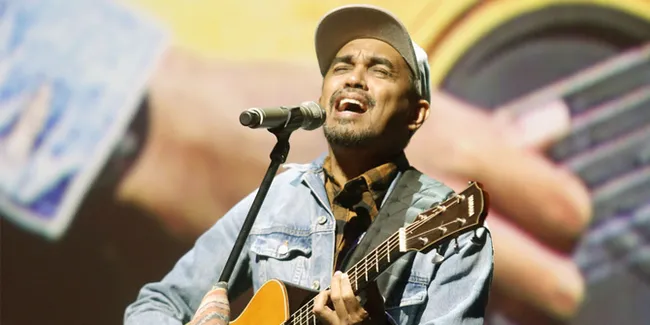 Foto Persiapan Pemakaman Glenn Fredly Saat Jenazah Masih Didoakan di Gereja
