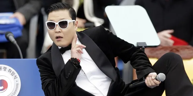 [Foto] PSY Rilis Poster Single Barunya!