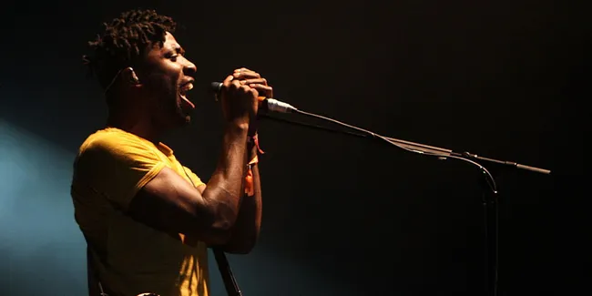 Frontman Bloc Party: Saya Bangun Tanpa Celana Dalam di Playboy Mansion