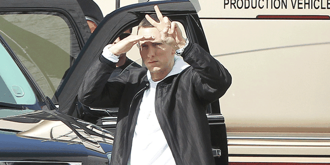 Gawat! Eminem Ketahuan Lipsync!