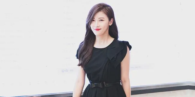 Ha Ji Won Tampil Terbuka di 'BIFF 2015' Bikin Fans Gagal Fokus