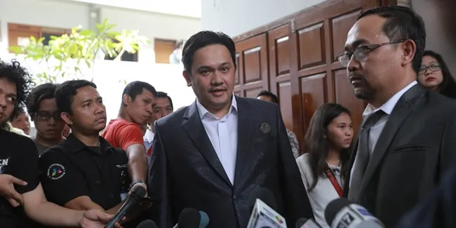 Hadapi Pra Peradilan, Farhat Abbas Diwakili Banyak Pengacara