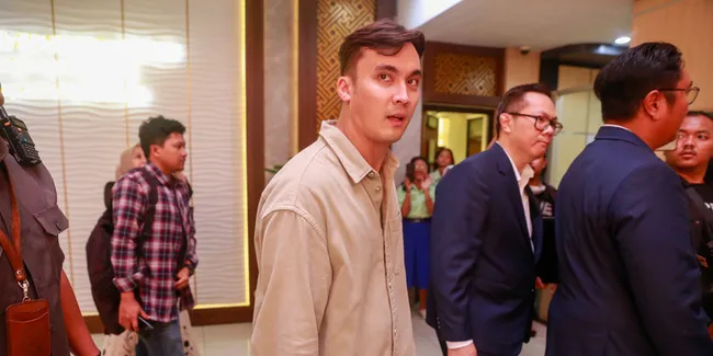 Hadiri Sidang Perceraian, Rendy Kjaernett Ngaku Ingin Mempertahankan Rumah Tangganya dengan Lady Nayoan