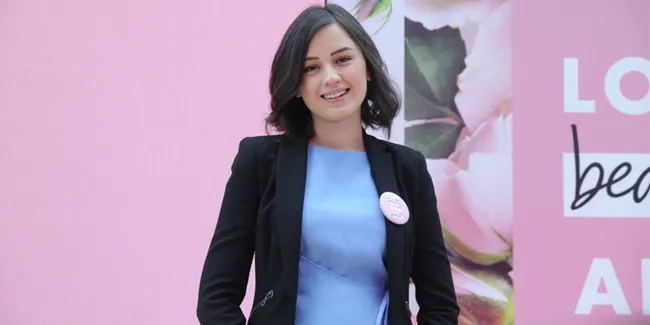 Hamil 5 Bulan, Kimberly Ryder Kurangi Job dan Lebih Santai