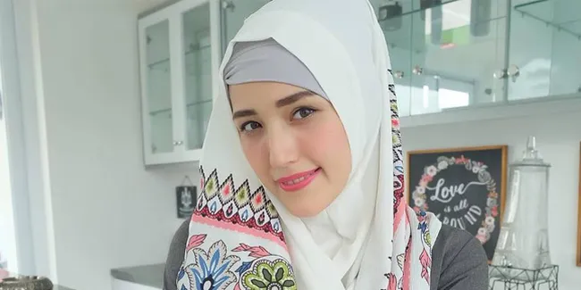 Hamil 7 Bulan, Adelia Pasha Tak Bisa Nonton Ungu di Singapura