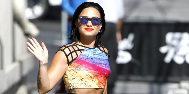 Heboh Rumor Selena - Nick Jonas Pacaran, Ini Respon Demi Lovato