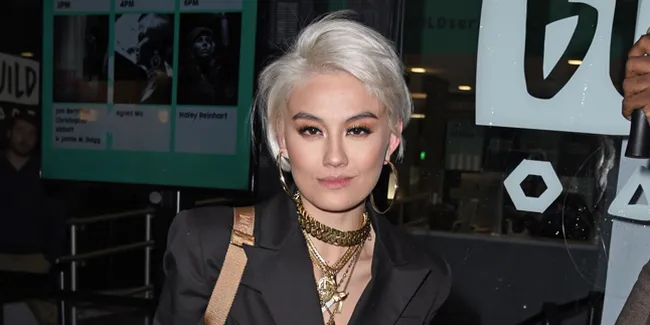 Heboh Video Perlakuan Agnez Mo ke Seorang Driver Ojek Online