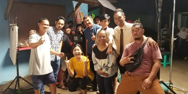 Horas Amang Tiga Bulan Untuk Selamanya Sebuah Film Dedikasi Ayah Untuk Anak Kapanlagi Com