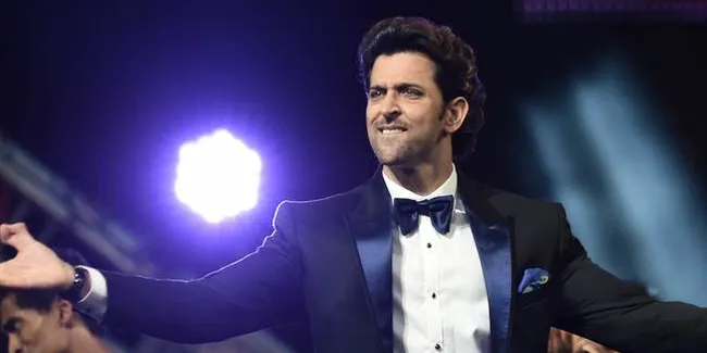 Hrithik Roshan Adu Ganteng Dengan Dua Anaknya, Siapa Pemenangnya?