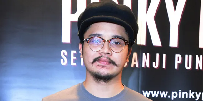 Hubungan Pacaran Dianggap Frontal, Derby Romero 'Tampar' Haters