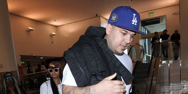 Ibu Blac Chyna Memohon Rob Kardashian Ijinkan Dirinya Bertemu Baby Dream
