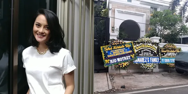 Ibunda Tutup Usia, Rumah Ririn Ekawati Tampak Sepi Meski Ada Beberapa Karangan Bunga