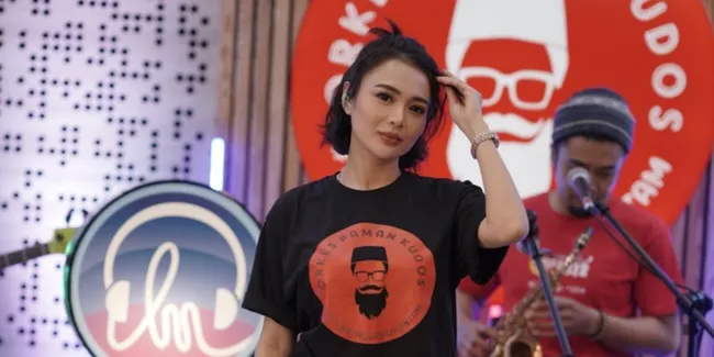 Ikuti Kesuksesan Single 'Sedang-Sedang Saja', Wika Salim Rilis 'Lagu Sexy' Versi Koplo