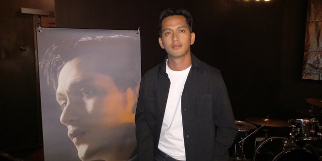 Ilyas Bachtiar Tulis Nyanyikan Lagu 'Tatap Terakhirmu' untuk Kenang Almarhumah Hanna Kirana