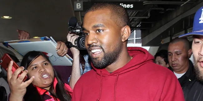 Imut, Kanye West Jadi Kelinci Paskah Untuk Pesta Anak-Anaknya