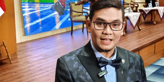 Indra Bekti Jadi Host Juara Kelas Indonesia, Nostalgia Cerdas Cermat