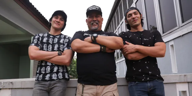 Indro Warkop Anggap Pemeran 'WARKOP DKI REBORN: JANGKRIK BOSS PART 2' Kegantengan!