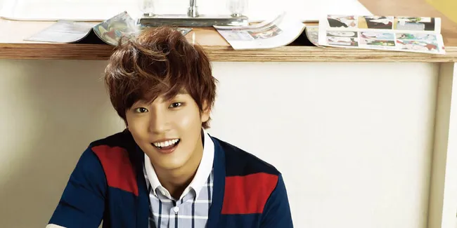 Inilah Pesan Terakhir Yoon Shi Yoon Sebelum Berangkat Wamil