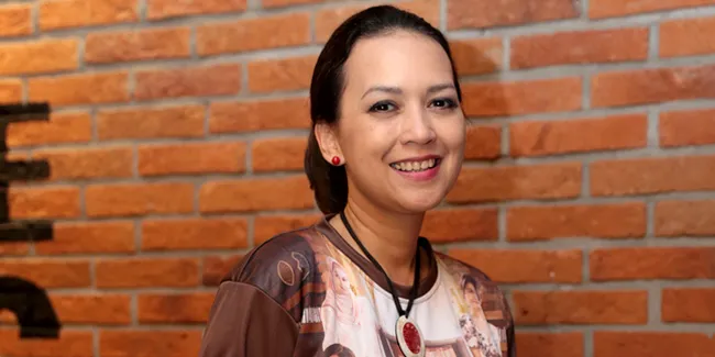 Ira Wibowo, Pilih Teh dan Makanan Kecil Sebagai Menu Sahur