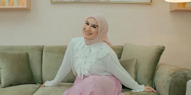 Irish Bella dan Rachel Maryam Kompak Tak Mau Sembarangan Mencari Babysitter Buat Anak