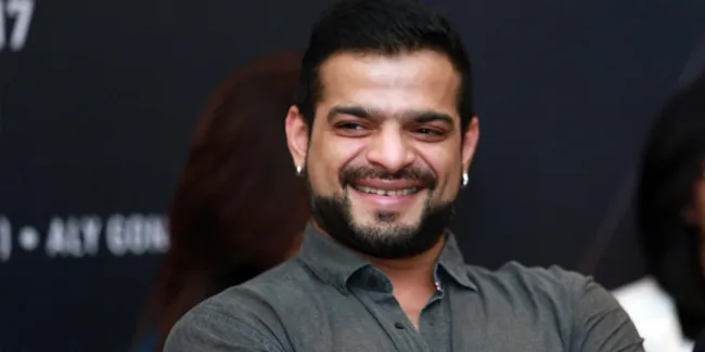 Istri Sempat Keguguran, Kini Karan Patel Dikaruniai Anak Pertama Berjenis Kelamin Perempuan