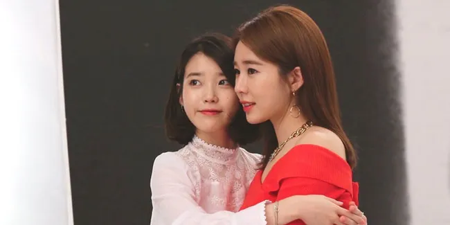 IU Kirimi Kejutan ke Lokasi Syuting Drama Yoo In Na, Ada Berbagai Makanan Lezat