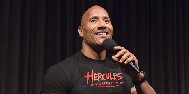 Jadi Agen CIA Gahar, Dwayne Johnson 'Tertangkap' Pakai Kaos Unyu