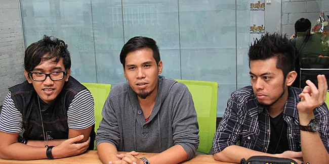 Jadi Vokalis Drive, Tirta Adilla Tak Terbebani