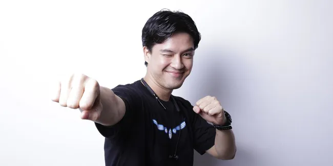 Jajal Tantangan Baru di 'EGGNOID', Morgan Oey: Jadi Cowok Polos Itu Susah!