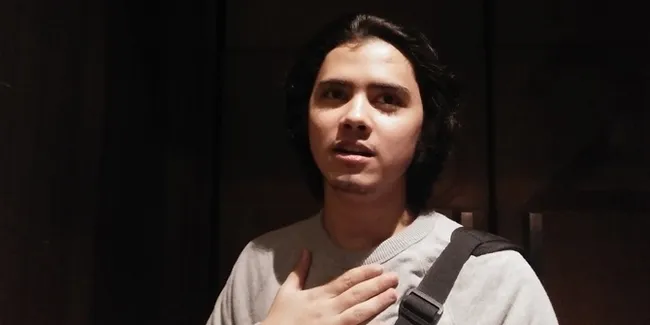 Jarang Tampil di TV, Begini Kesibukan Aliando Syarief Sekarang
