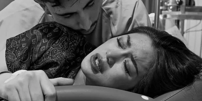 Jessica Iskandar Masih Jalani Pemulihan Pasca Melahirkan Anak Ketiga, Erick Iskandar: Masih di Tempat Tidur