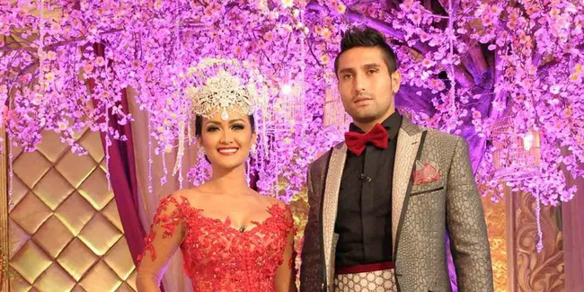 Julia Perez: Gaston Castano dan Diego Michiels? Dua-Duanya Bahaya