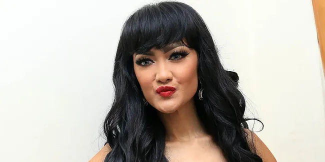 Julia Perez: Saya Dikhianati Gaston Castano & Keluarganya, Sakit!