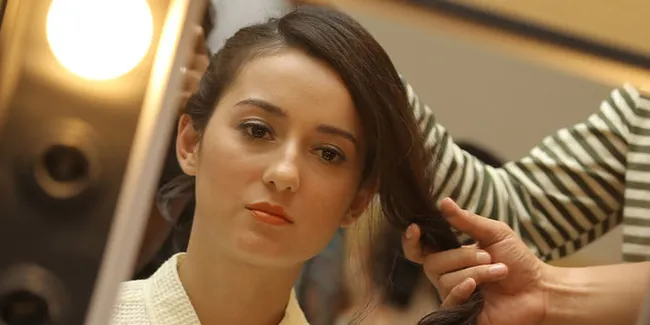 Julie Estelle Ajarkan Cara Memaafkan dan Menerima Lewat Karakter