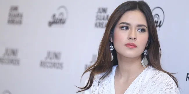 Kabulkan Mandat Netizen, Raisa 'Temui' Sutopo Sang Humas BNPB