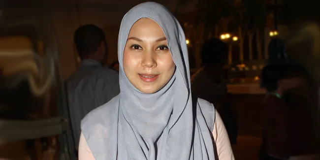 Kaget Dipertemukan, Ibunda Puput Melati Minta Maaf Pada Korban R