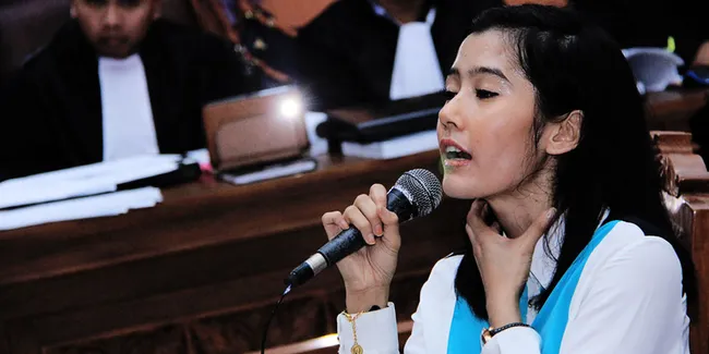 Katanya Cinta, Tapi Kok Nyiksa, Sisi Lain Rumah Tangga Seleb