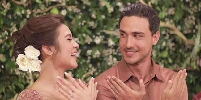 Kedapatan Awak Media Hadiri Penampilan Raisa, Hamish Daud Kabur