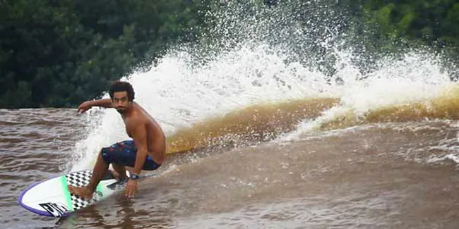 Keindahan Gelombang Bono Difilmkan