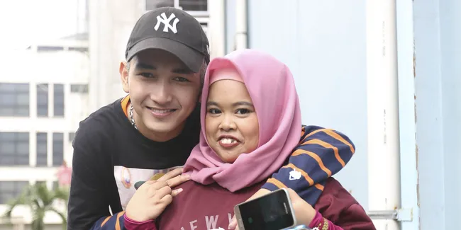 Coba Jalin Hubungan Lagi, Kekeyi 'Narget' Rio Ramadhan: Tunangin Aku