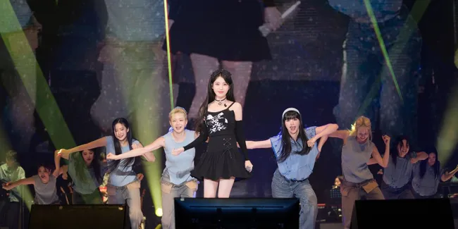 Kembali ke Jakarta Setelah 5 Tahun, IU Berikan Momen Tak Terlupakan Lewat 2024 IU HEREH WORLD TOUR CONCERT IN JAKARTA