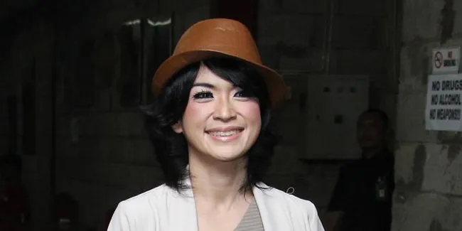 Kenangan Demian, Yulia Tolak Temui Andian di Sebuah Biro Travel