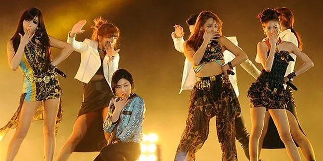 Kerjasama Trinity - YG Ent, 2NE1 Sapa Fans di Indonesia!