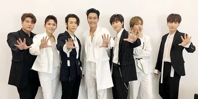Keseruan Super Junior di Backstage Penutupan Asian Games 2018, Selfie Bareng!