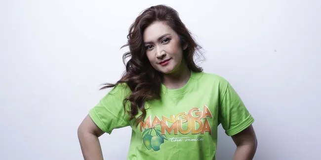 Ketimbang Cerita ABG, Nafa Urbach Ungkap Sinetron Tentang Drama Rumah Tangga Lebih Laku