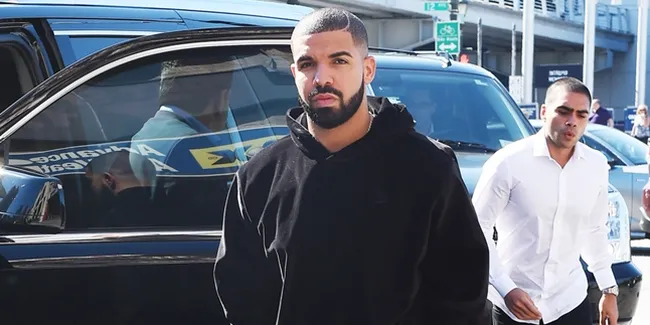 Kocaknya 'Hotline Bling' Drake Saat Diparodikan Oleh Netizen