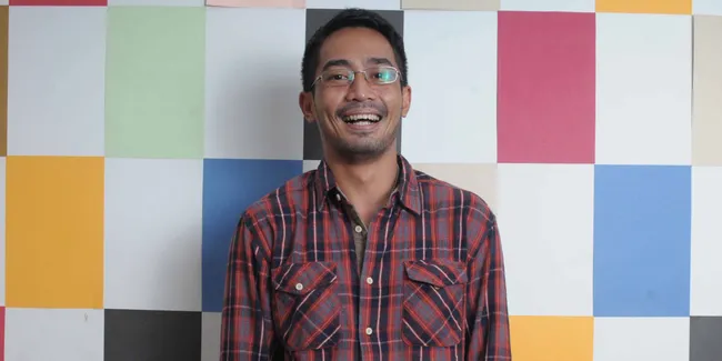 Koleksi Batu Akik, Yama Carlos Jelajahi Berbagai Daerah