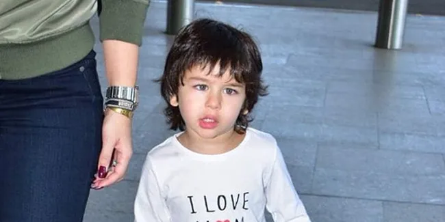 Kompak Pakai Boots, Taimur Ali Khan Ngambek ke Kareena Kapoor di Bandara