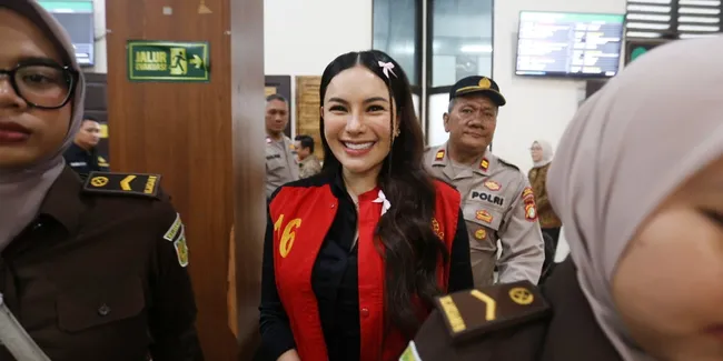 Kondisi Kesehatan Memburuk, Nikita Mirzani Harus Jalani Fisioterapi Selama 6 Minggu